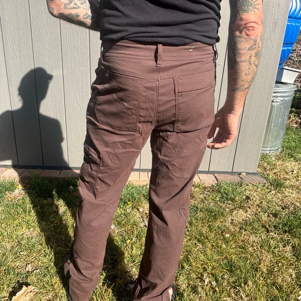 Prana Men's stretch Zion Pants in Brown Size S (30)x 32